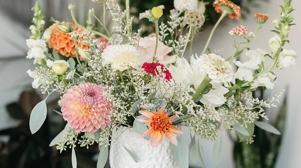 Sweet Serenity Floral Arrangement Classes at Kirkland Urban Seattle